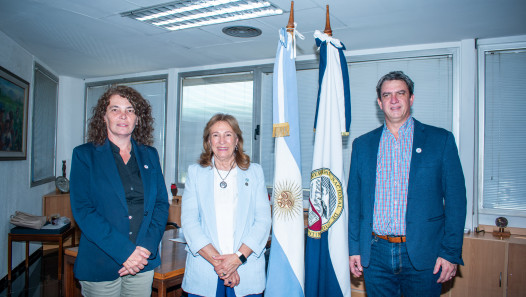 imagen Esther Sanchez recibió a la nueva directora del Instituto Balseiro