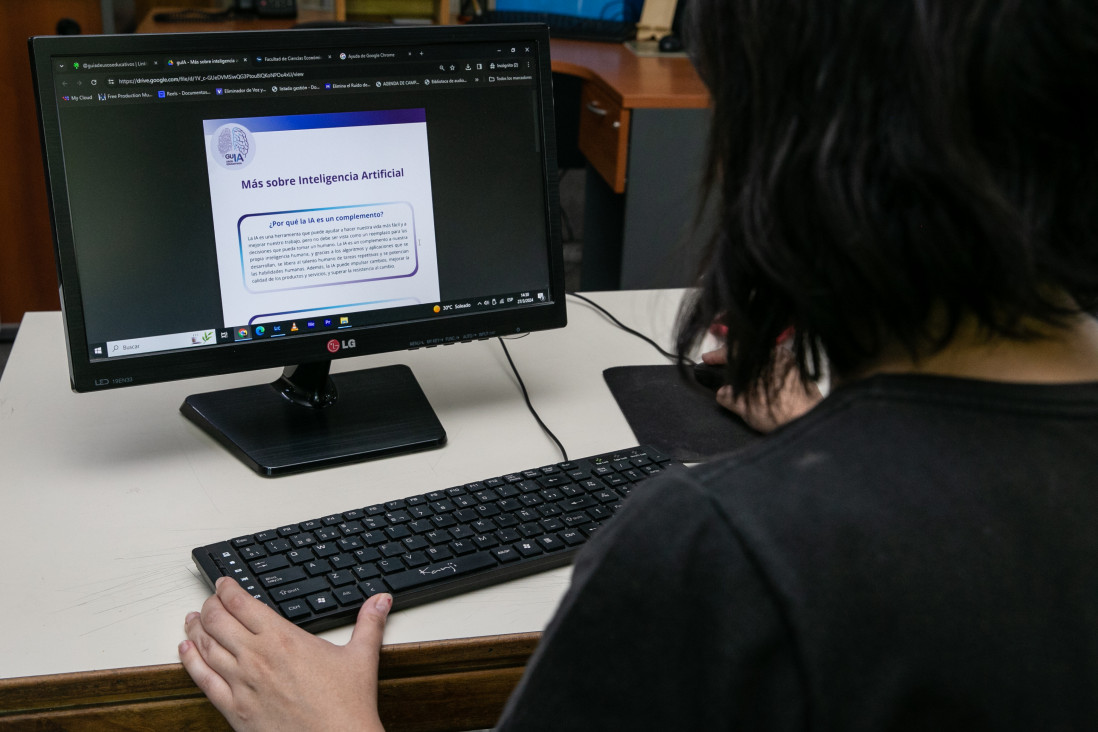 imagen Docentes podrán formarse en estrategias de IA para educadores