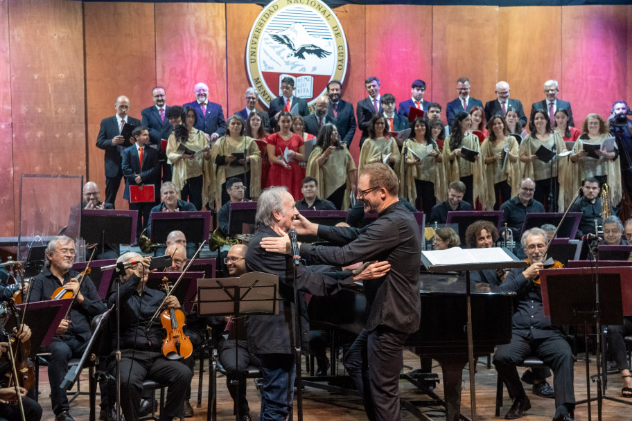 imagen Emotivo concierto homenaje a Joan Manuel Serrat en la UNCUYO 