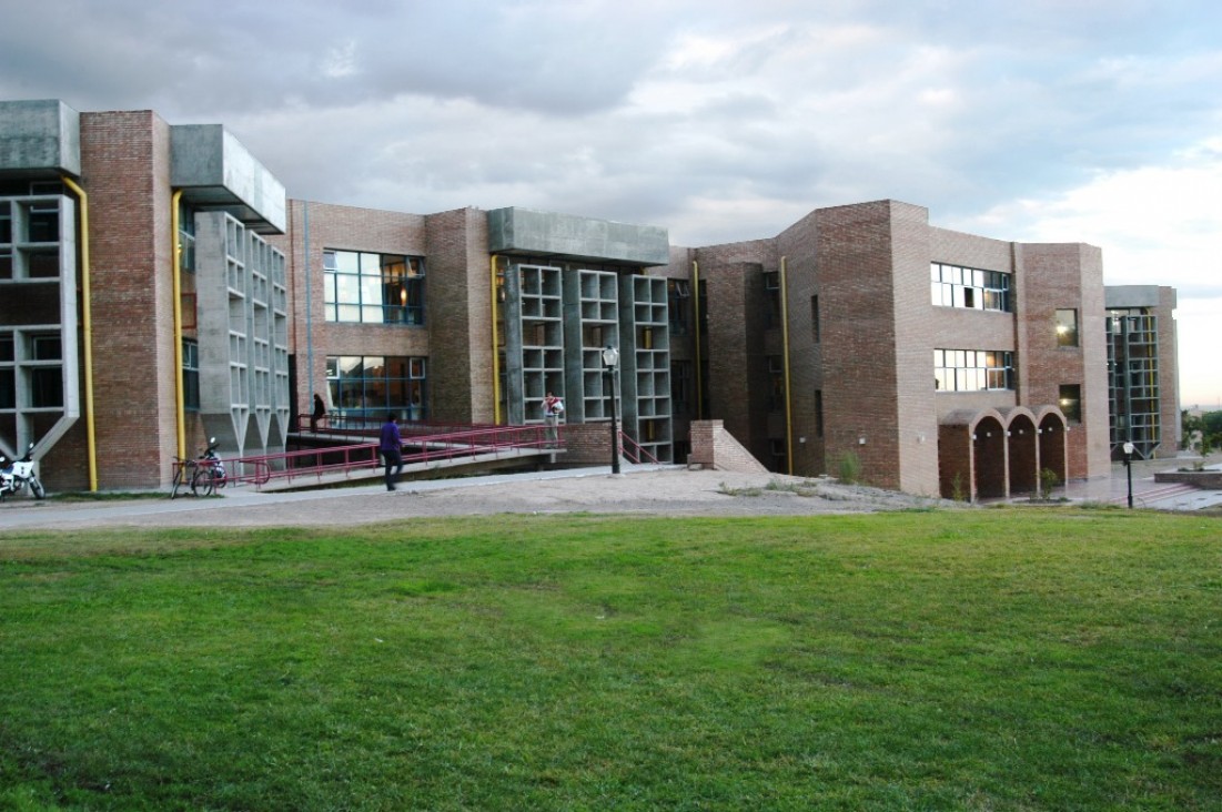imagen Estudiantes exponen su arte medieval en el Museo Moderno