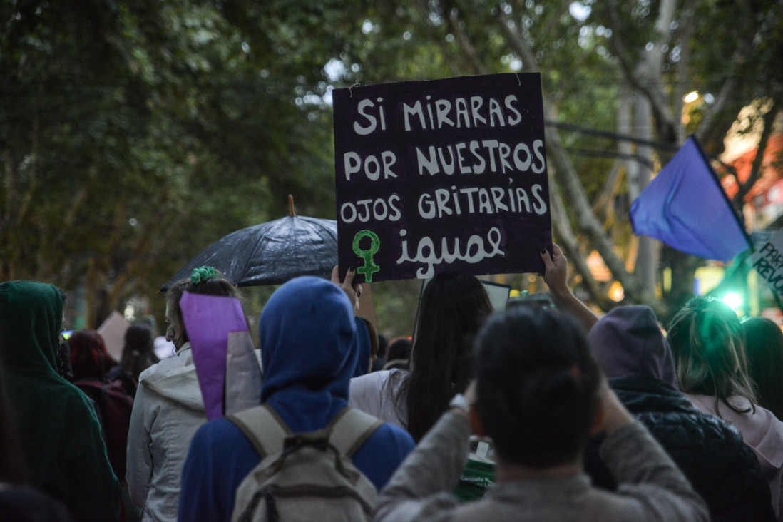 imagen COVID-19 y violencia de género: vías de denuncia, asesoramiento y contención