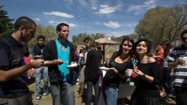 imagen La Universidad da la bienvenida a estudiantes extranjeros de intercambio