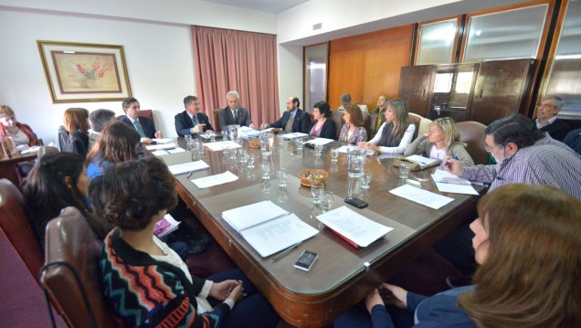 imagen Pizzi se reunió con los consejeros de Filosofía y Letras