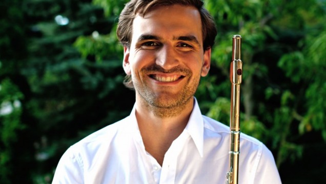 imagen Músico de la Universidad enseñará técnica e interpretación de flauta