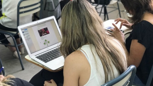 imagen Competencias digitales docentes, tema de un curso en la UNCUYO