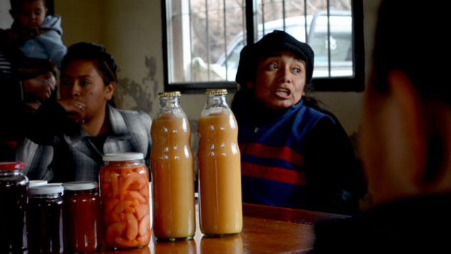 imagen Proyecto social colaboró con Unión Vecinal de Lavalle en elaboración de alimentos