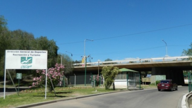 imagen Actividades deportivas y recreativas en instalaciones de la UNCuyo