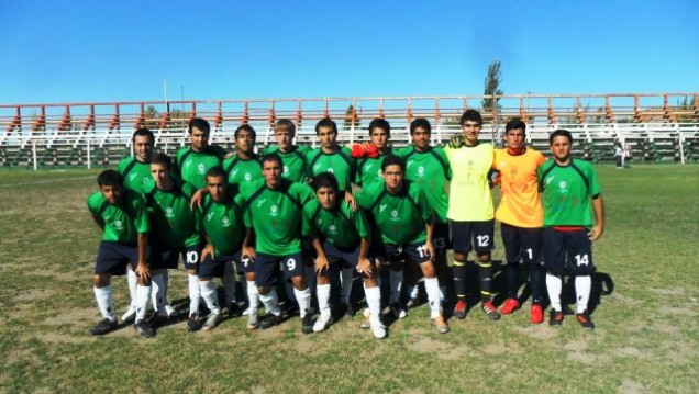 imagen Equipo de fútbol de la UNCuyo debutó en Primera División de la Liga Mendocina
