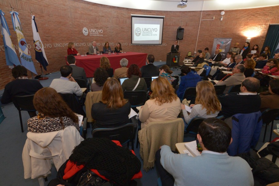 imagen Analizaron el rol de la Universidad en la construcción del Gobierno Abierto