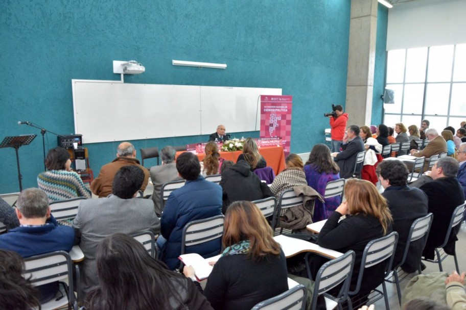 imagen Arturo Fernández es el nuevo doctor Honoris Causa de la UNCuyo