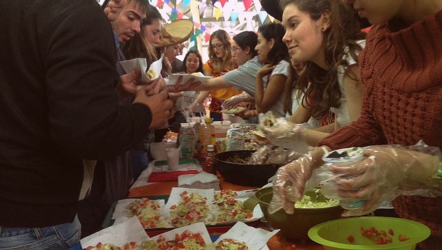 imagen Tradiciones culinarias y culturales extranjeras coparon el Comedor