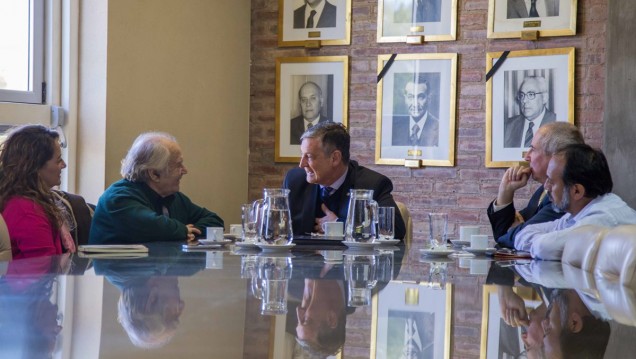 imagen Adolfo Pérez Esquivel visitó la UNCuyo