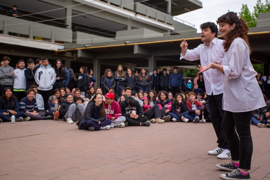 imagen For+: llegó a las secundarias de la UNCUYO la primera microexperiencia para elegir cuándo y qué aprender