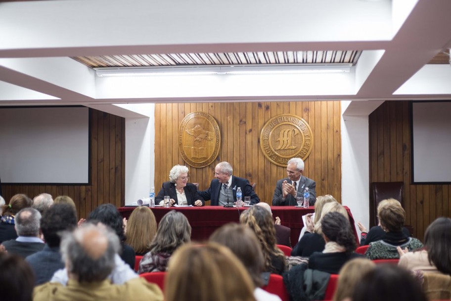 imagen Reconocida Pedagoga del francés nueva doctora Honoris Causa