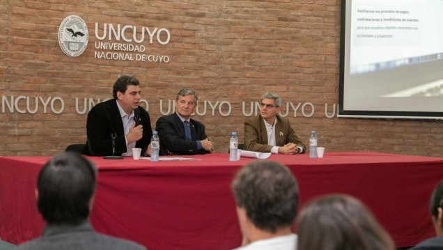 imagen UNCuyo y Gobierno trabajan para mejorar la gestión de la obra pública