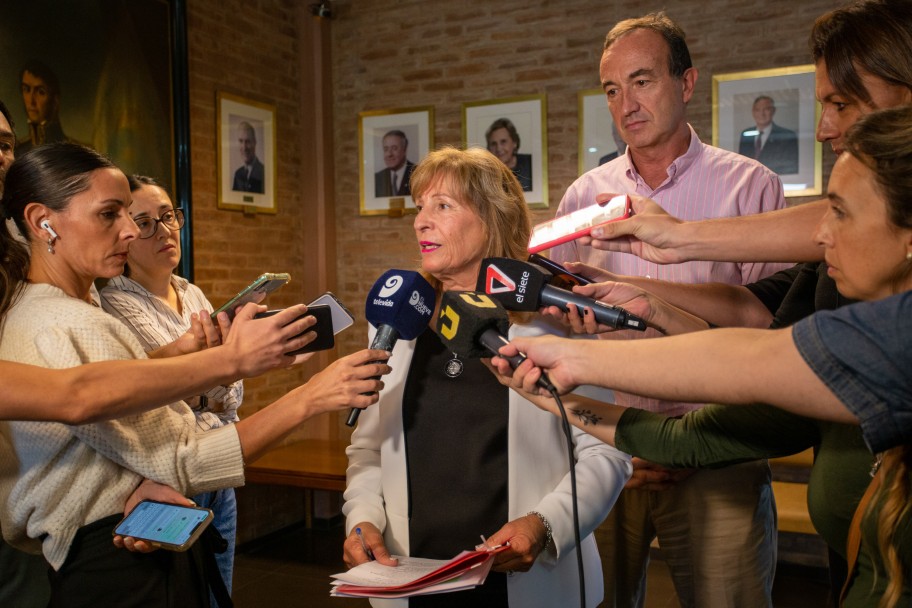 imagen Esther Sánchez: "La Universidad Pública es un ámbito libre, donde todas las ideas pueden y deben ser expresadas con respeto y tolerancia"