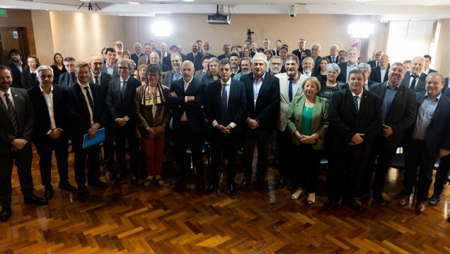 imagen Esther Sánchez participó de una reunión con los ministros de Economía y Educación de la Nación