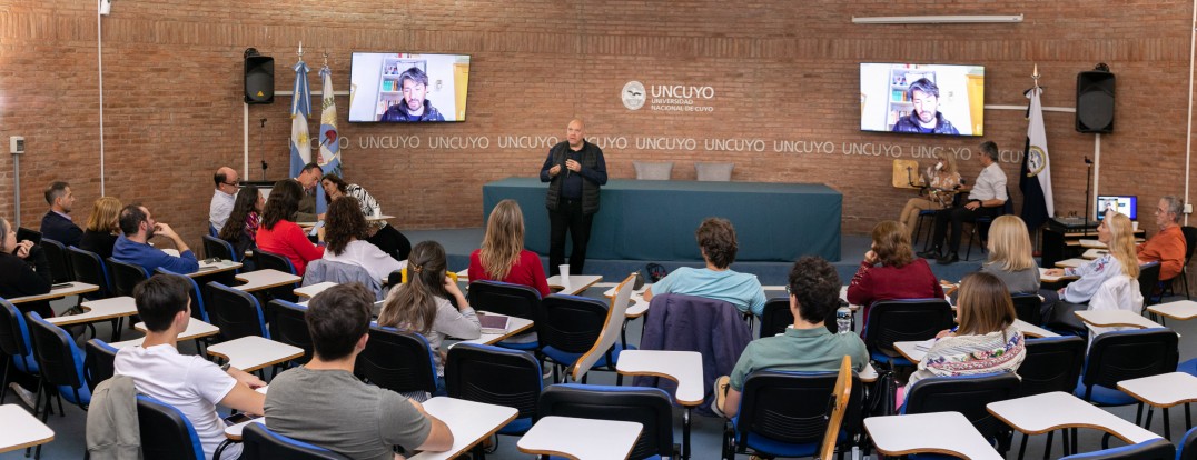 imagen "La economía es humana y es preciso que vuelva a su origen"