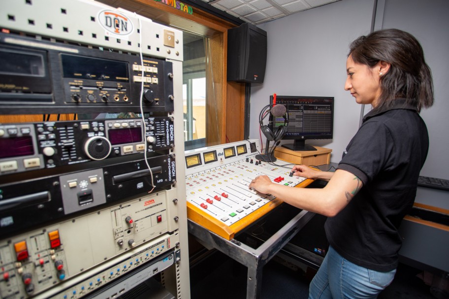 imagen Faro de Oro para operadores de Radio U