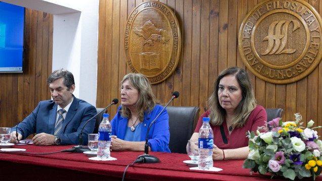 imagen En el inicio de clases, Filosofía y Letras reafirmó la vocación de la Universidad por el conocimiento 