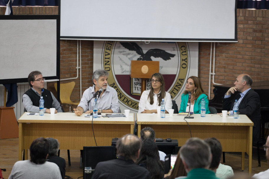 imagen Debatieron cómo debe ser la Ley Federal de la Cultura