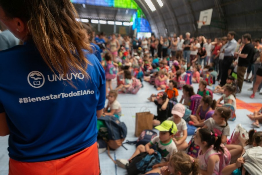 imagen Más de 600 chicos pasan el verano en la Universidad