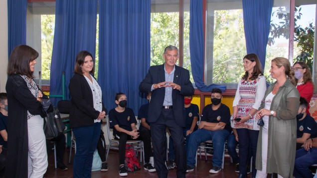 imagen Inicio de ciclo lectivo: el Rector Pizzi recorrió escuelas secundarias