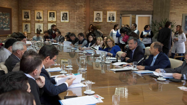 imagen Consejo Superior de la UNCuyo expresó preocupación sobre el conflicto salarial de los docentes 