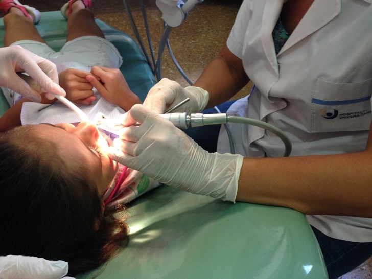 imagen Enseñarán a odontólogos cómo tratar a niños con riesgo médico