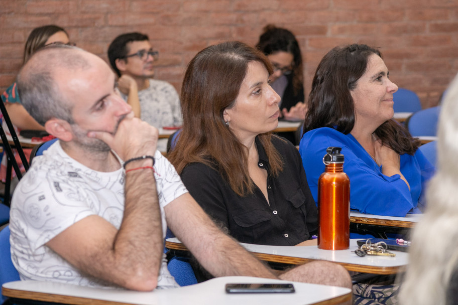 imagen Honoris Causa para experto en el estudio y las aplicaciones médicas de la melatonina