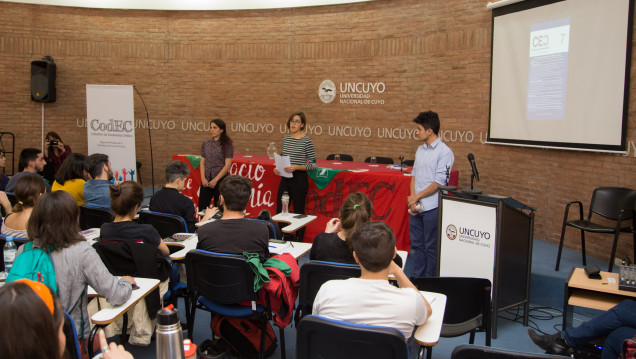 imagen Reflexionaron sobre Economía y Género en una Jornada en la Universidad