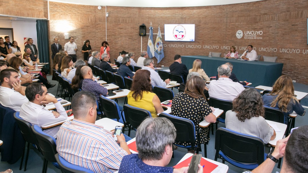 imagen Universidades Nacionales se reunieron en la UNCUYO para avanzar en la co-construcción universitaria