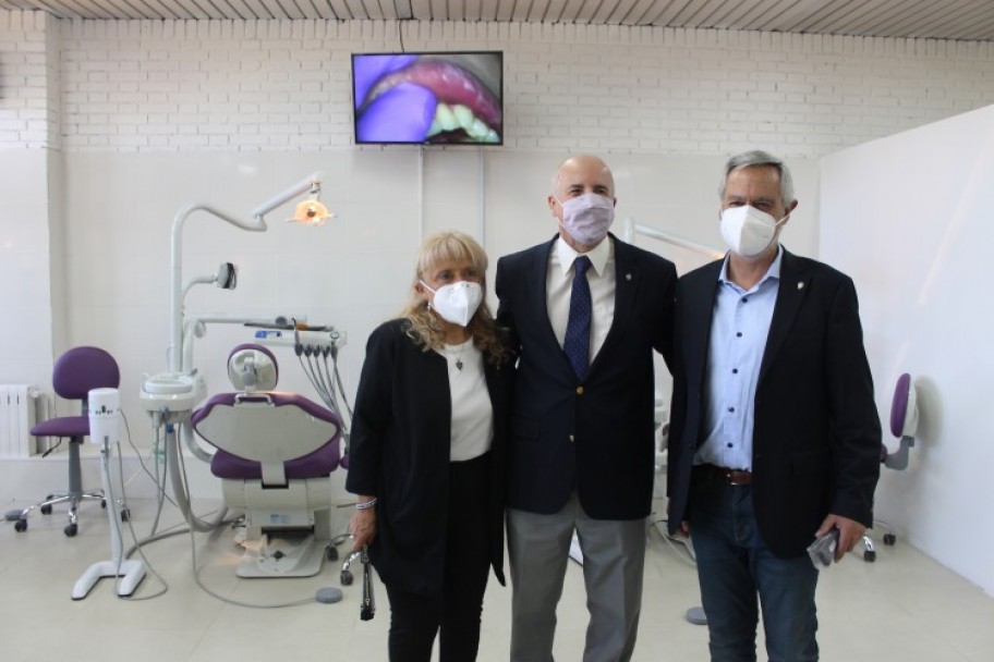 imagen Inauguraron Clínica 3.4 en Odontología 