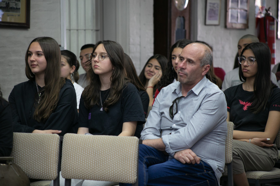 imagen Pionera: la UNCUYO certificará microexperiencias formativas en sus escuelas 