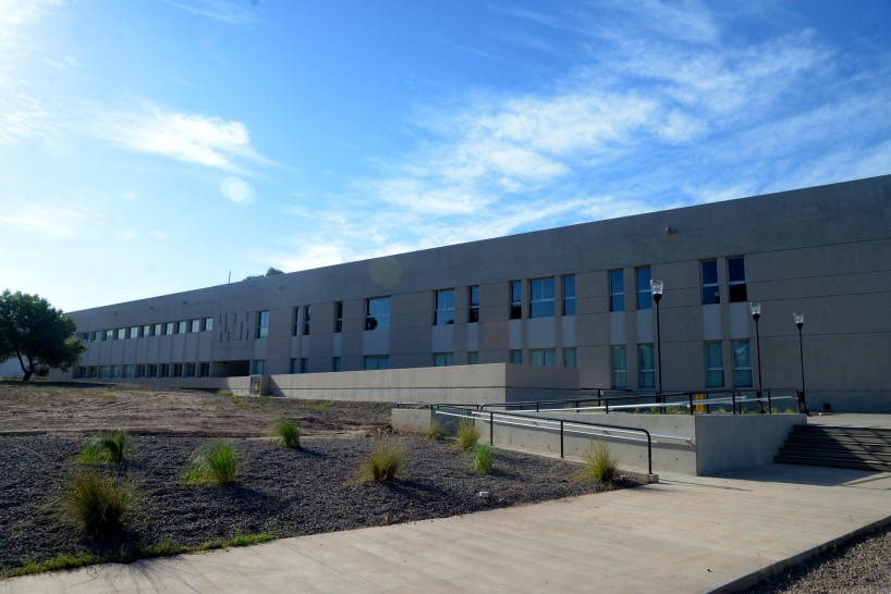 imagen Pizzi anunció la ampliación del edificio de la Facultad de Educación 
