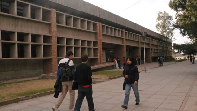 imagen Premio estímulo para que estudiantes avanzados de Ingeniería se reciban