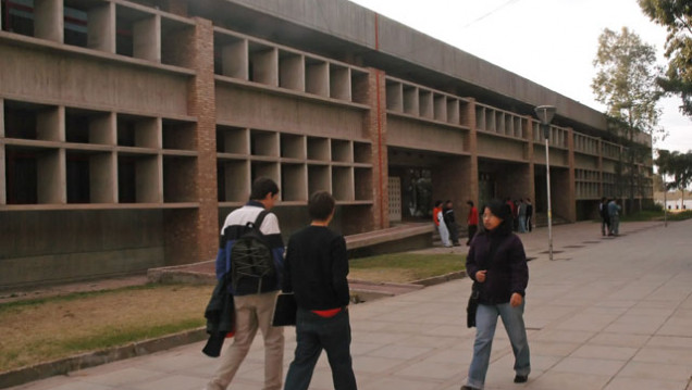 imagen Ingeniería inscribe a aspirantes que no realizaron Curso de Nivelación