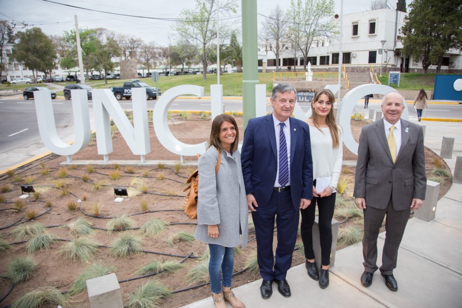 imagen Mejoraron el ingreso al Campus Universitario