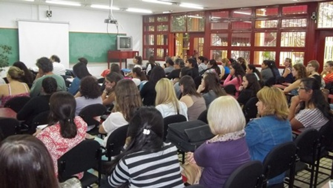 imagen Un libro reúne todas las investigaciones de la Facultad de Educación Elemental y Especial