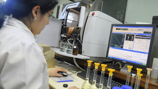 imagen Entregan becas para investigar y cursar carreras de posgrado