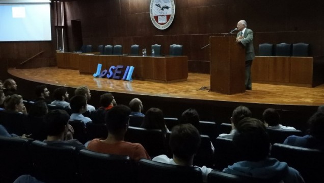 imagen Cientos de estudiantes protagonizaron un encuentro sobre Ingeniería Industrial