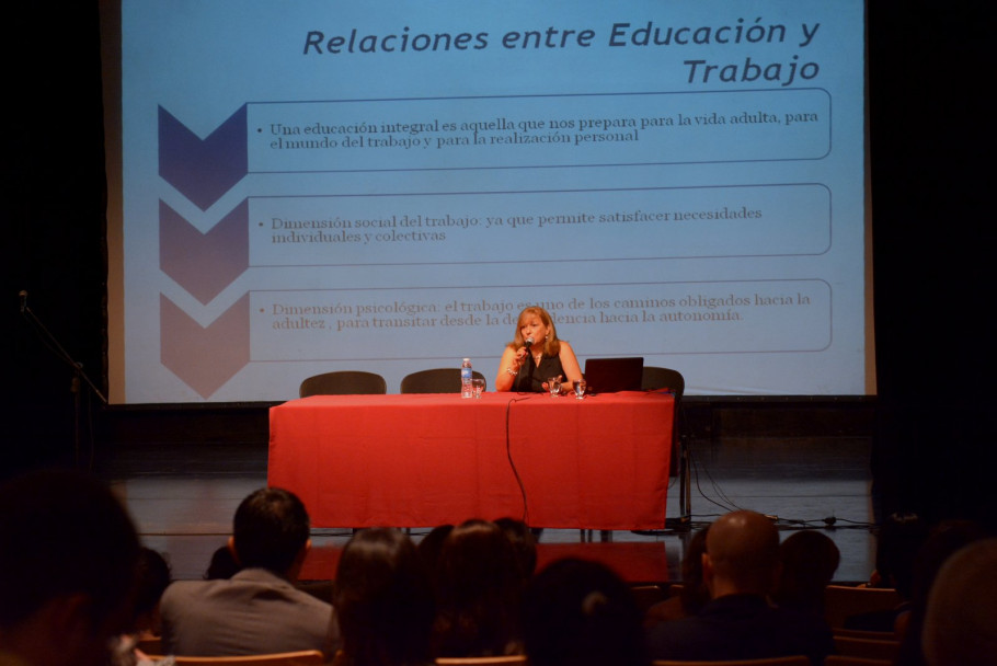 imagen "Tenemos que profundizar la inclusión de trabajadores con discapacidad en la Universidad"