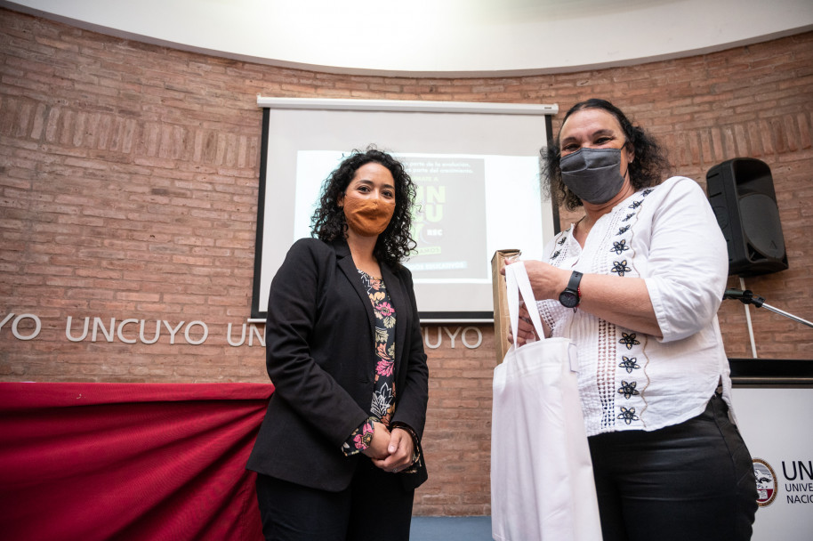 imagen UNCUYO REC: escuelas acceden a tecnología y se capacitan para armar clases más innovadoras