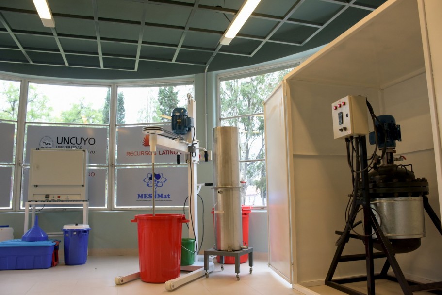 imagen Así funciona el primer laboratorio de procesamiento de litio del país