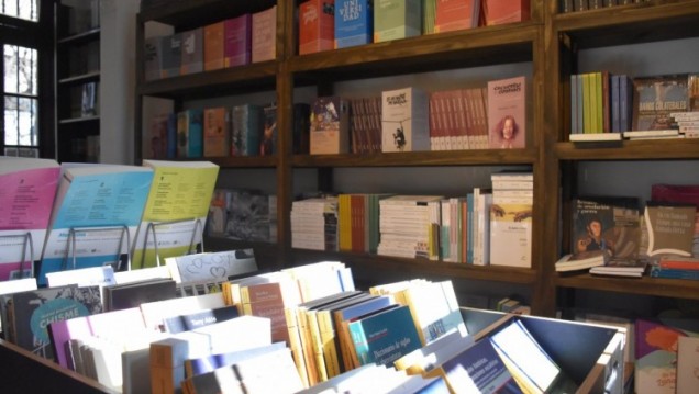 imagen Suelta de libros en el Campus