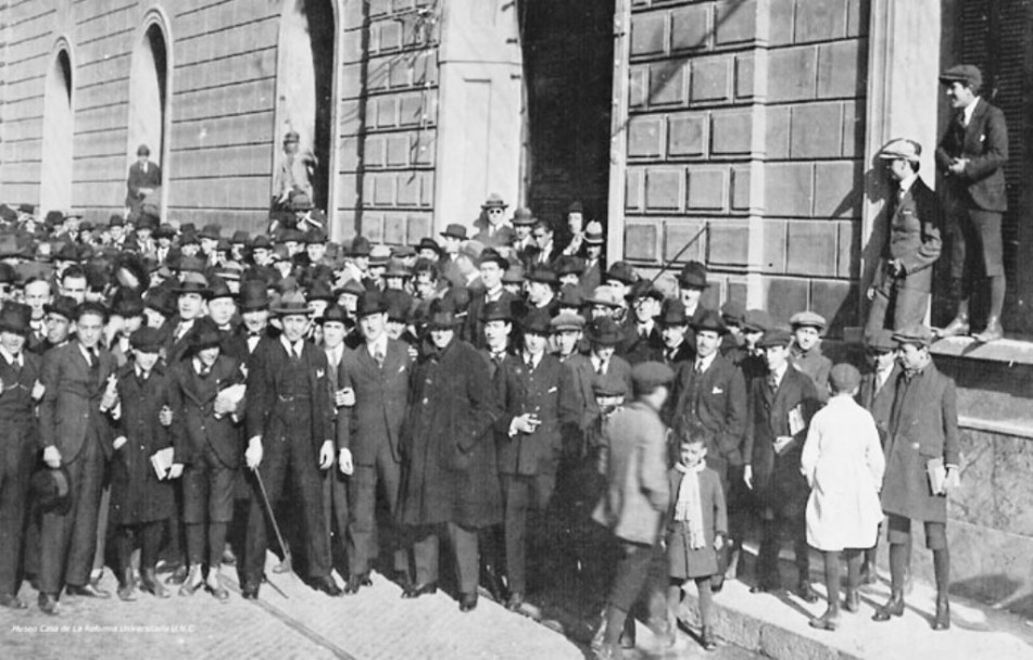 imagen Muestra fotográfica revive la época de la Reforma Universitaria 