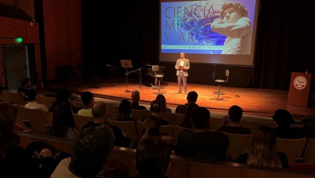 imagen Más de 300 personas participaron de una novedosa mixtura de arte y divulgación científica