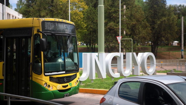 imagen Cuáles son los micros que llegan a la UNCUYO
