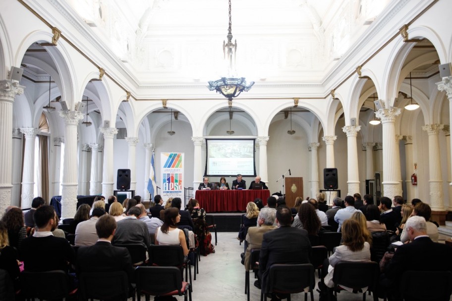 imagen Rector Pizzi presentó Feria Internacional de Educación Superior en Buenos Aires