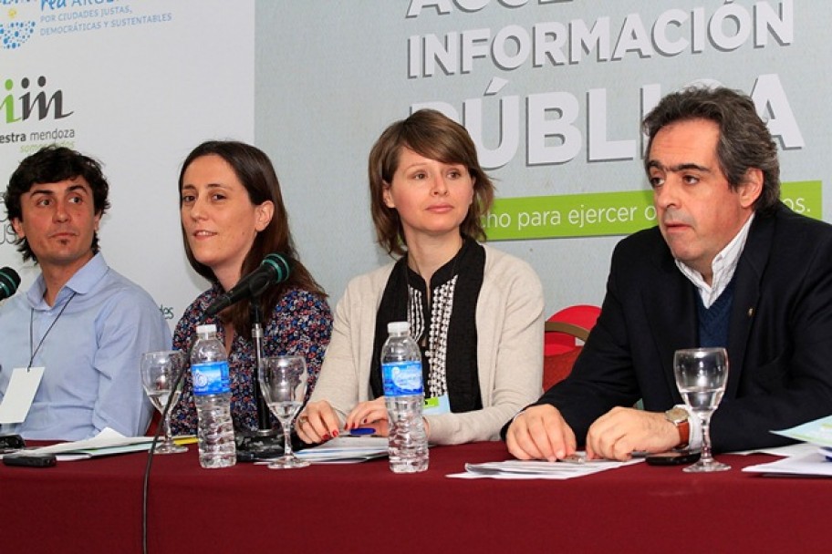 imagen La UNCuyo participó de un debate sobre acceso a la información pública